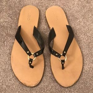Aldo black flip flops